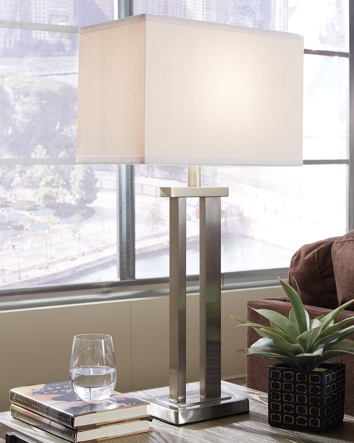 Elite Furniture Outlet - Ashley Furniture - Aniela Lighting - Metal Table Lamp (Set of 2) / Bronze Finish - L204074