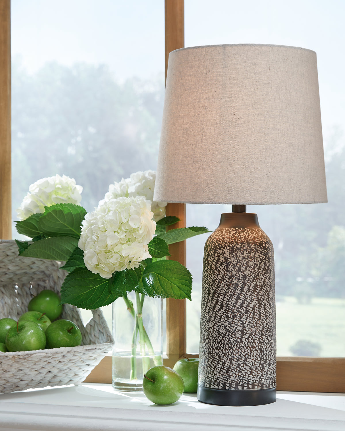 Elite Furniture Outlet - Ashley Furniture - Lanson Lighting - Metal Table Lamp (Set of 2) / Antique Bronze Finish - L204454