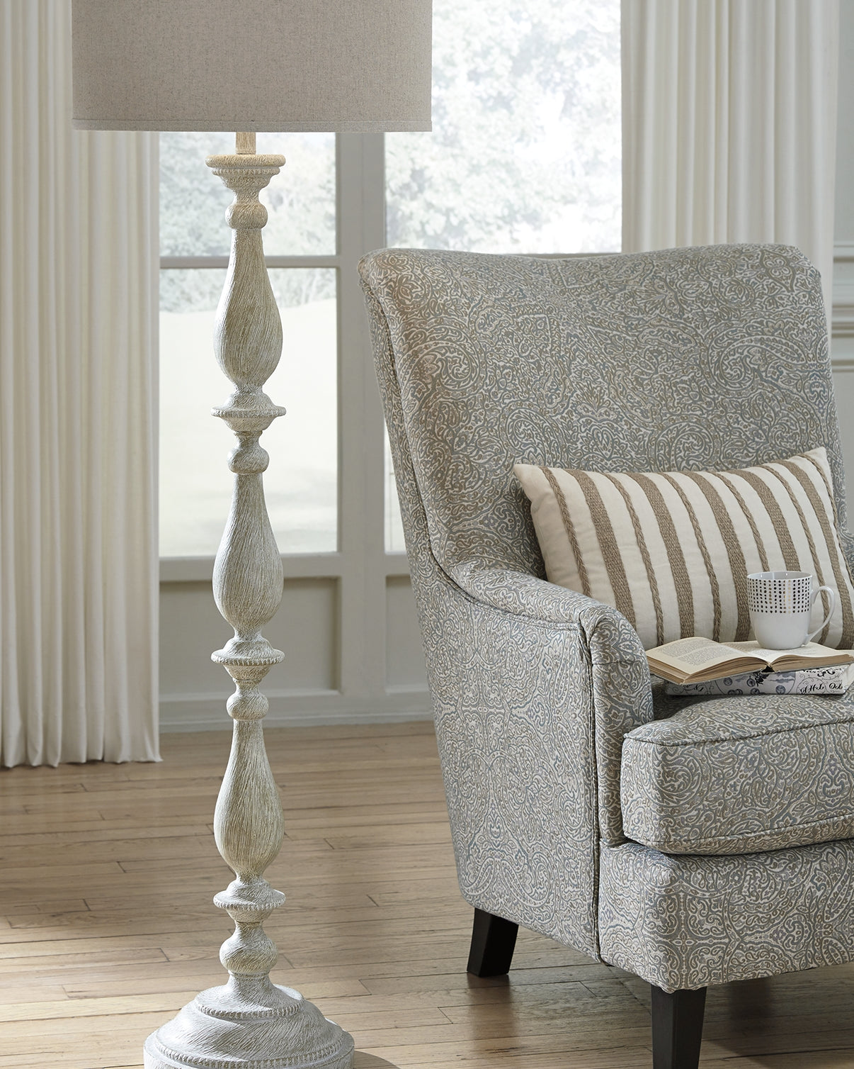 Elite Furniture Outlet - Ashley Furniture - Bernadate Lighting - Poly Floor Lamp (1/CN) / Whitewash - L235341