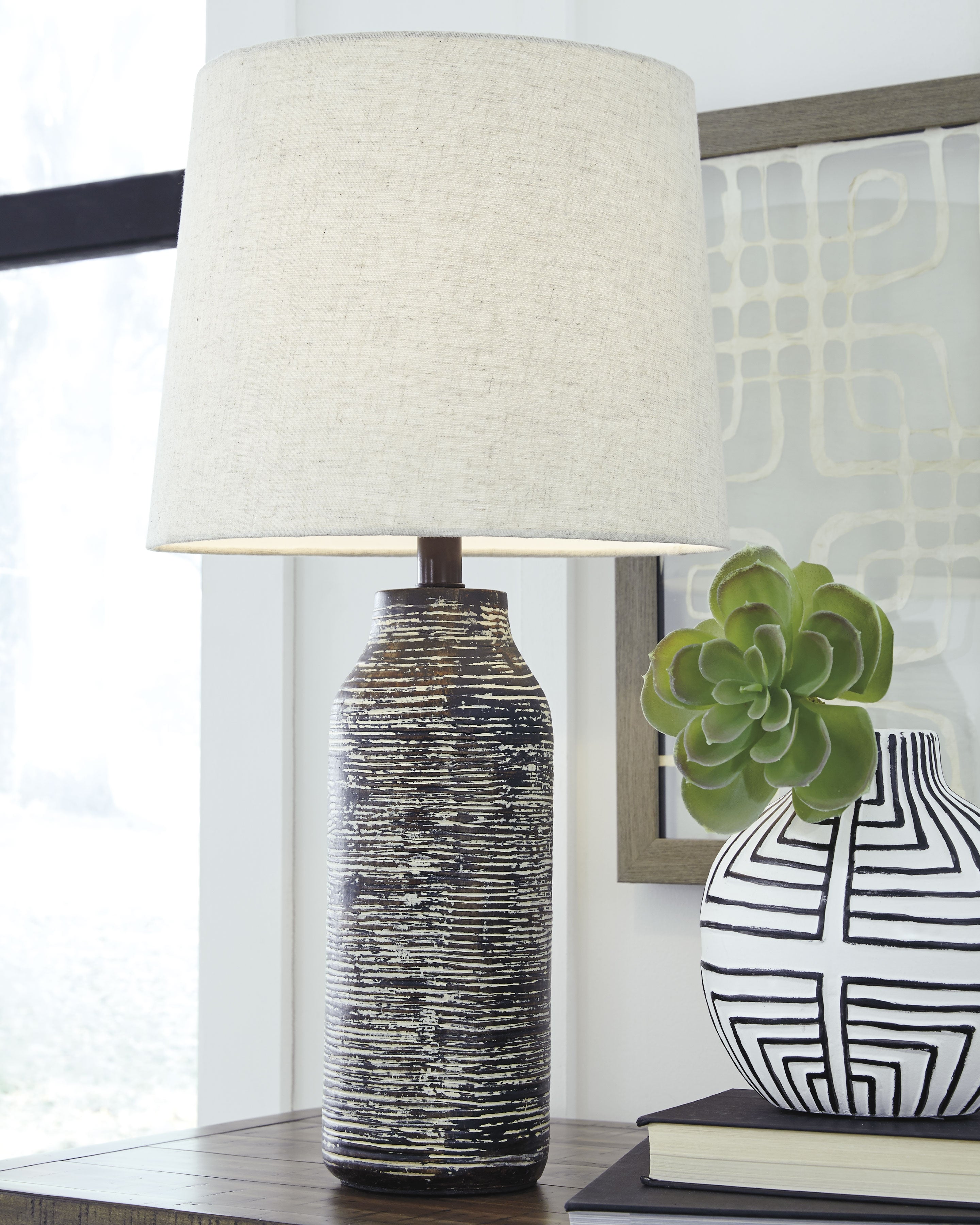 Elite Furniture Outlet - Ashley Furniture - Mahima Lighting - Paper Table Lamp (Set of 2) / Black/White - L235584