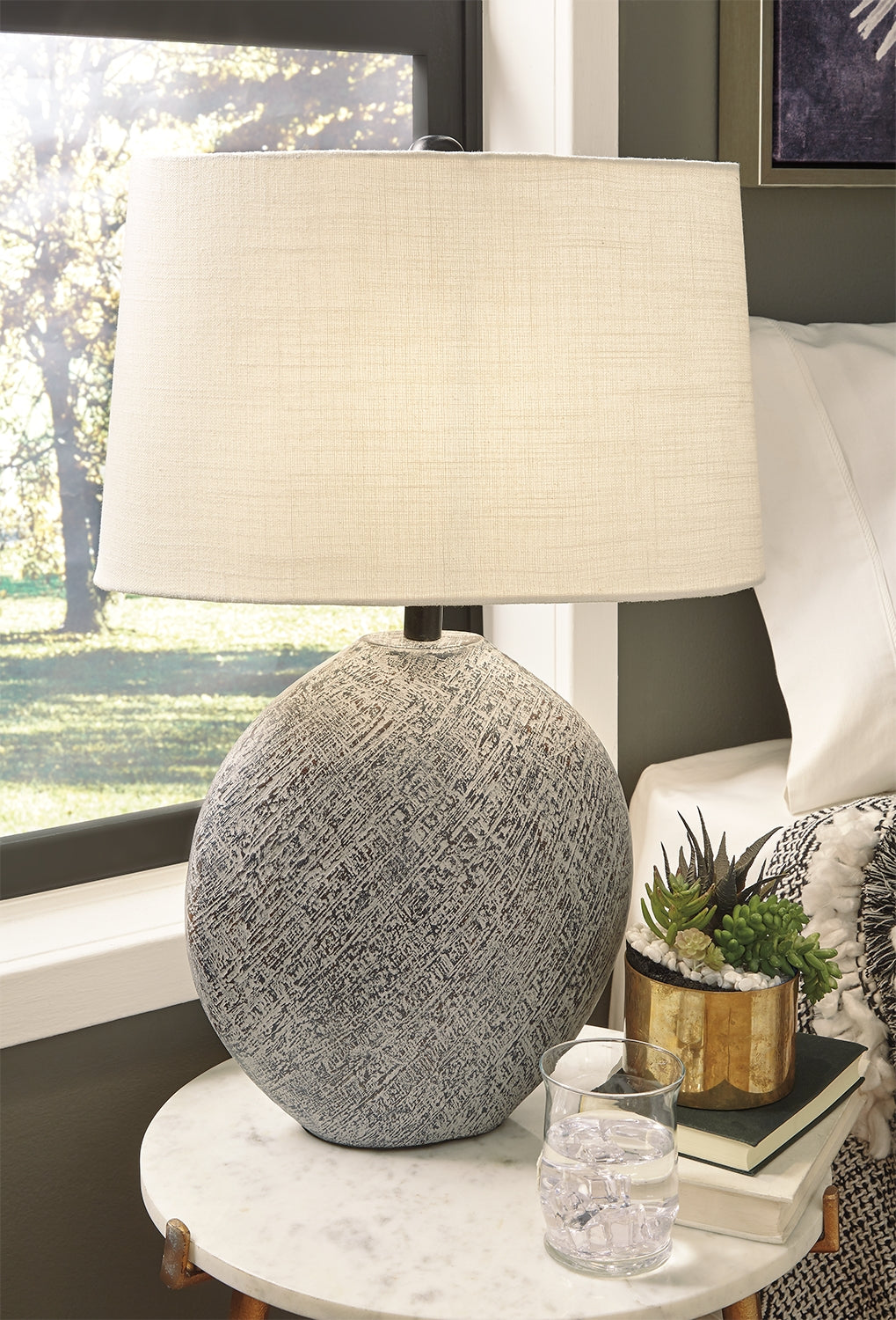 Elite Furniture Outlet - Ashley Furniture - Harif Lighting - Table Lamp (Set of 2) / Black - L235624X2