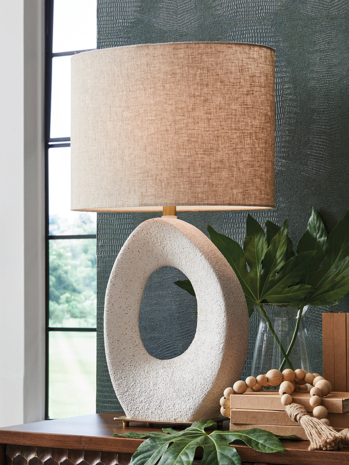 Elite Furniture Outlet - Ashley Furniture - Trentlen Lighting - Paper Table Lamp (1/CN) / Cream/Gold Finish - L235984