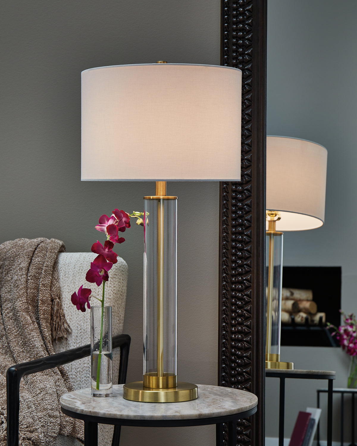 Elite Furniture Outlet - Ashley Furniture - Orenman Lighting - Glass Table Lamp (Set of 2) / Clear/Brass Finish - L431584
