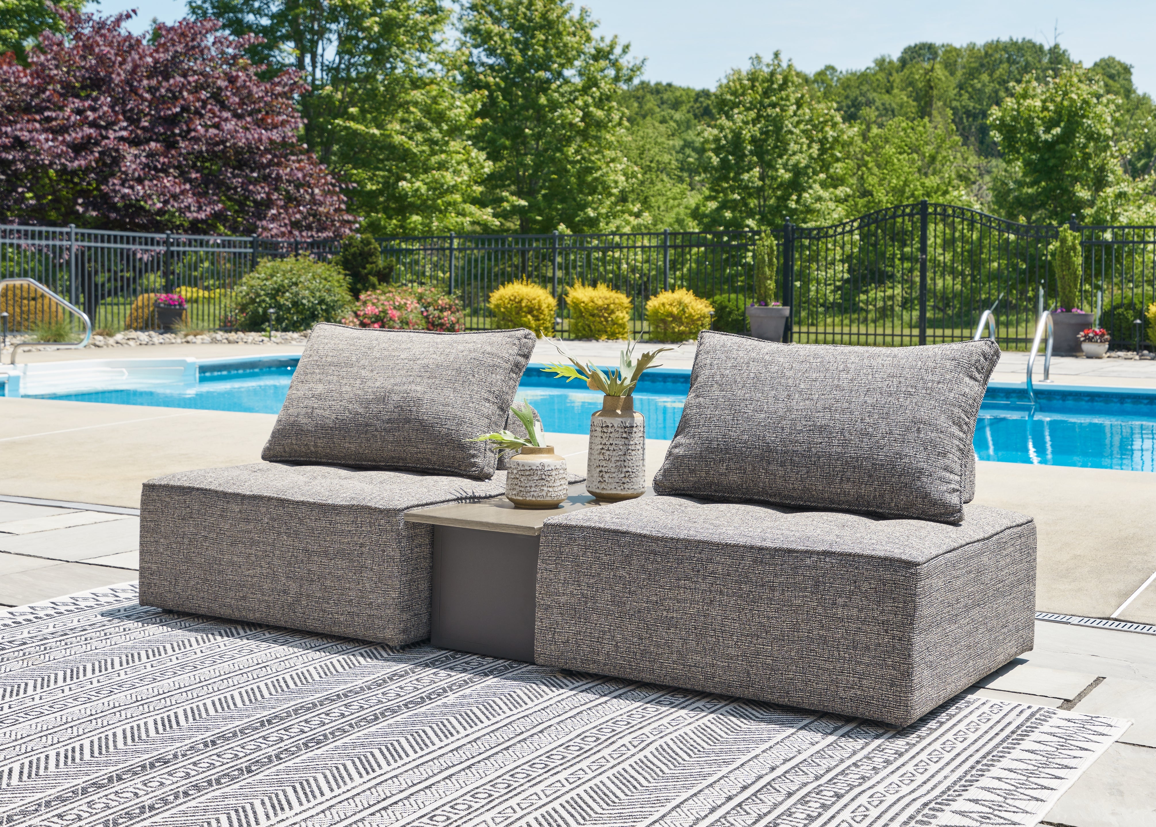 Elite Furniture Outlet - Ashley Furniture - Bree Zee Outdoor - 3-Piece Outdoor Sectional / Brown - P160P4