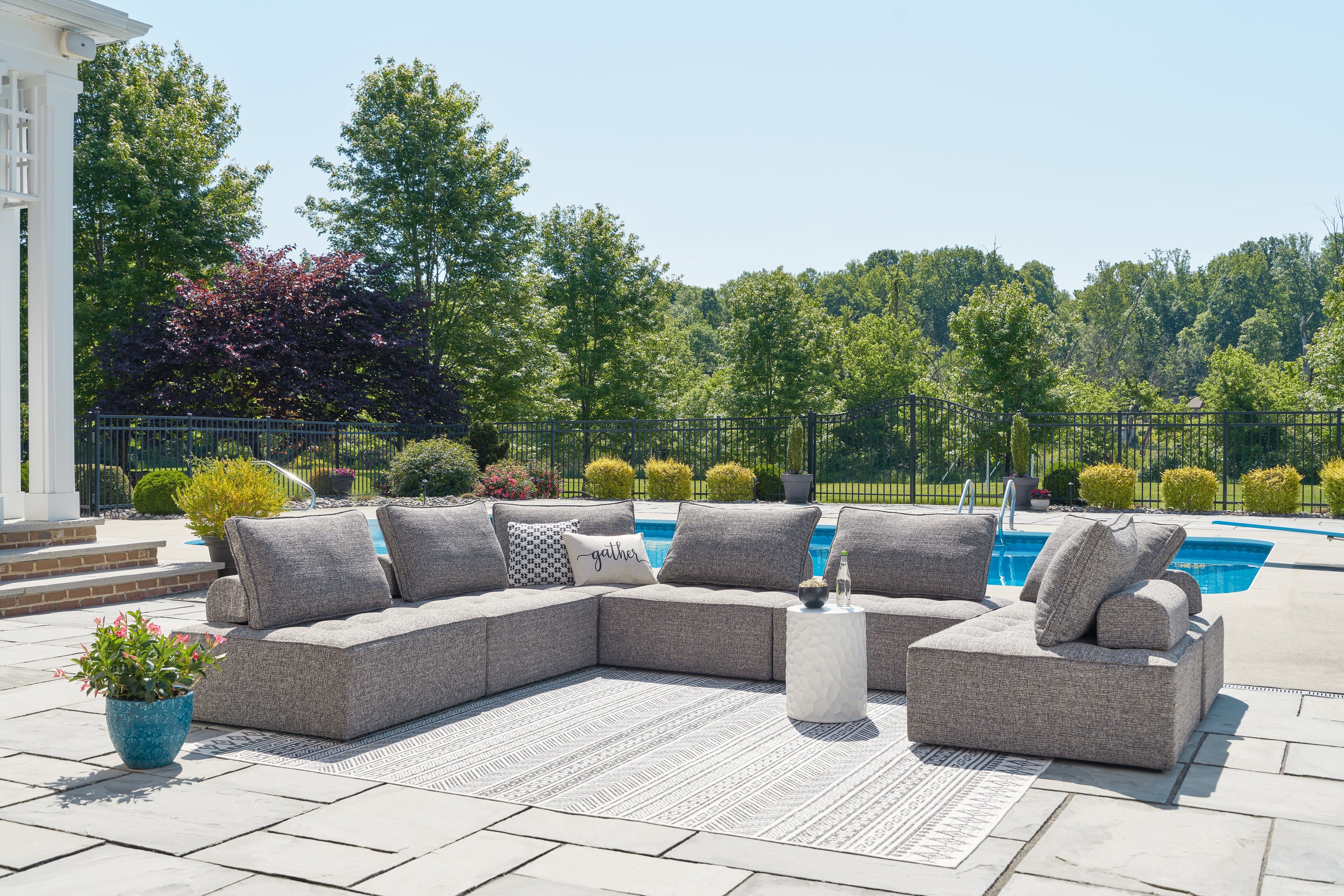 Elite Furniture Outlet - Ashley Furniture - Bree Zee Outdoor - 7-Piece Outdoor Sectional / Brown - P160P2