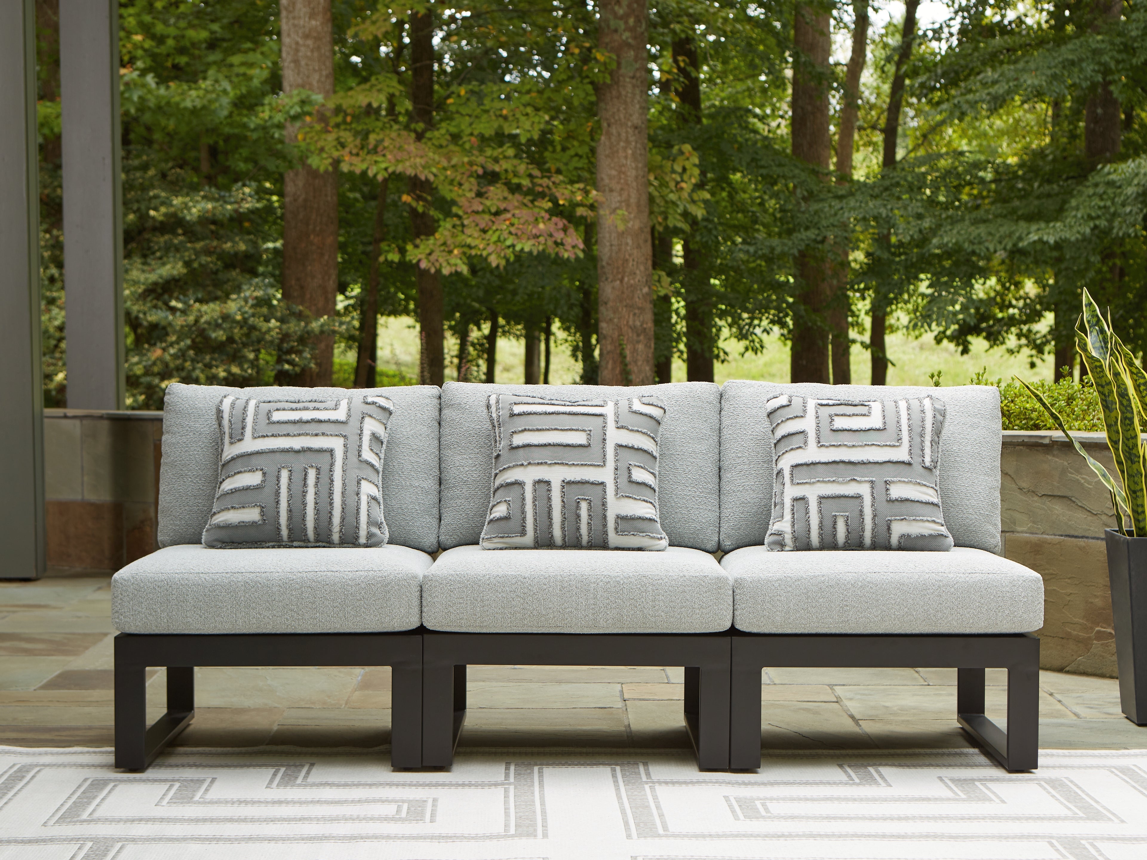Elite Furniture Outlet - Ashley Furniture - Beachloft Outdoor - 3-Piece Outdoor Sectional / Black/Gray - P490P6