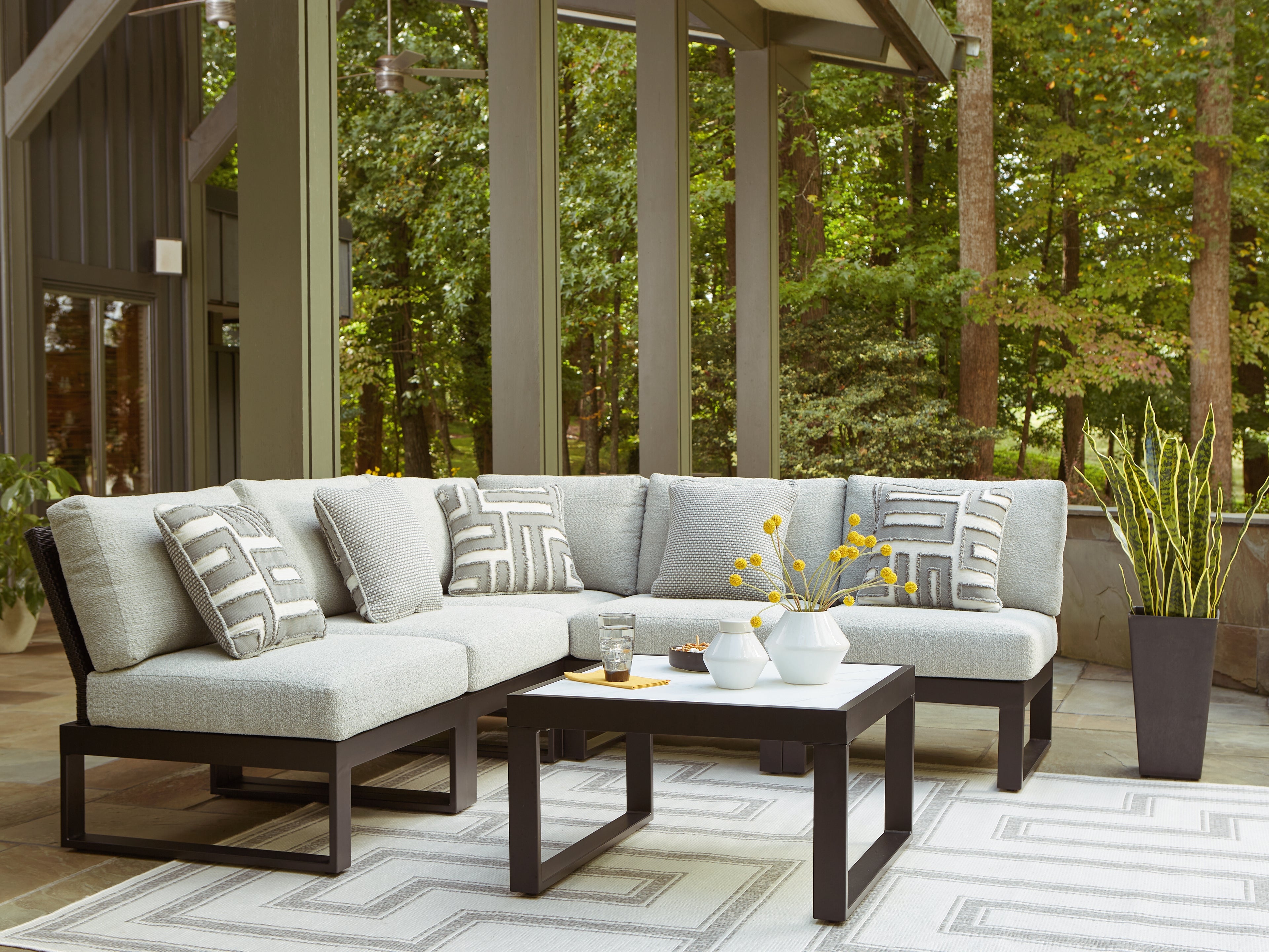 Elite Furniture Outlet - Ashley Furniture - Beachloft Outdoor - 5-Piece Outdoor Sectional / Black/Gray - P490P2