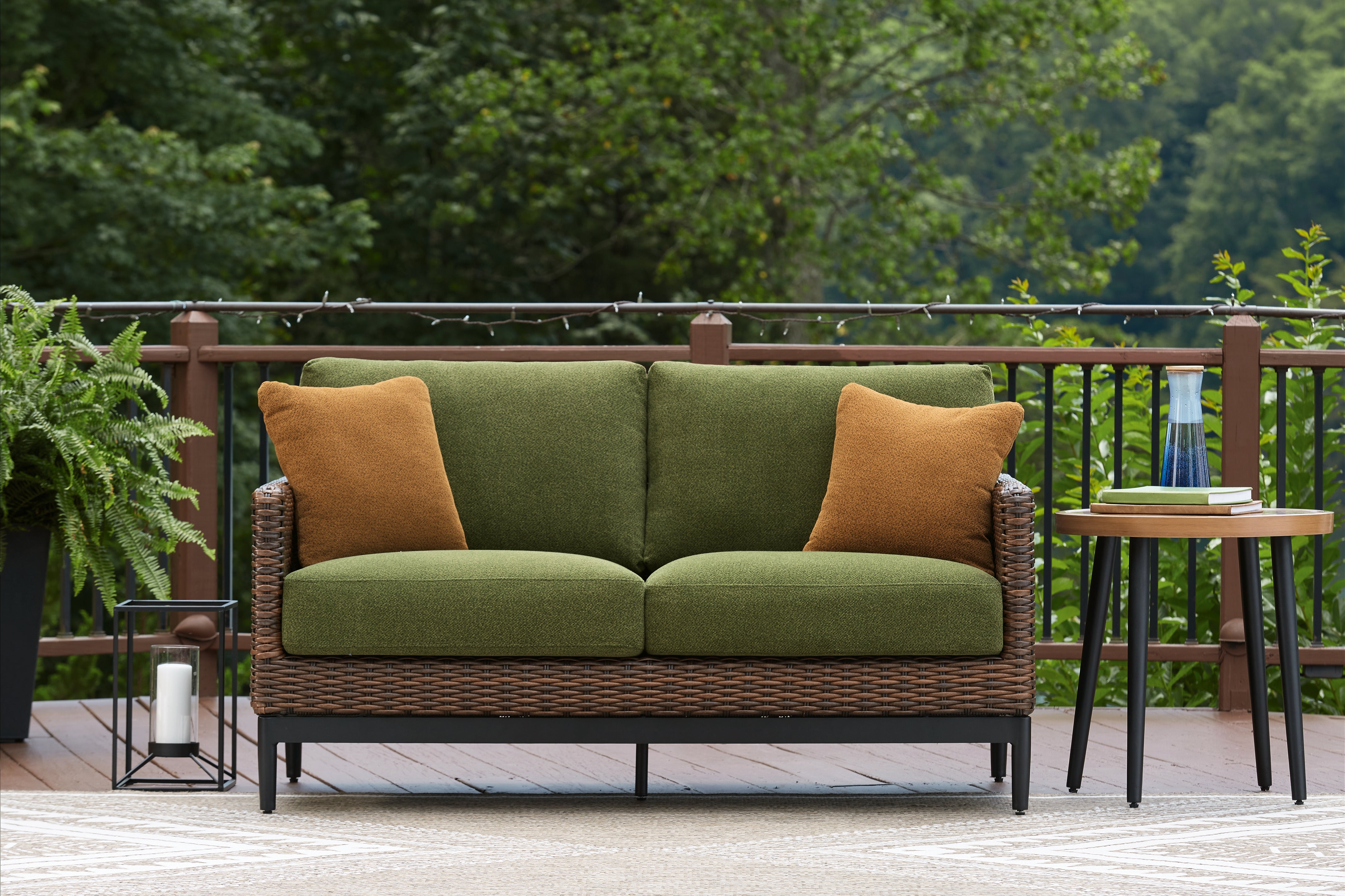 Elite Furniture Outlet - Ashley Furniture - Horizon Hall Outdoor - Loveseat w/Cushion / Brown/Green - P572-835