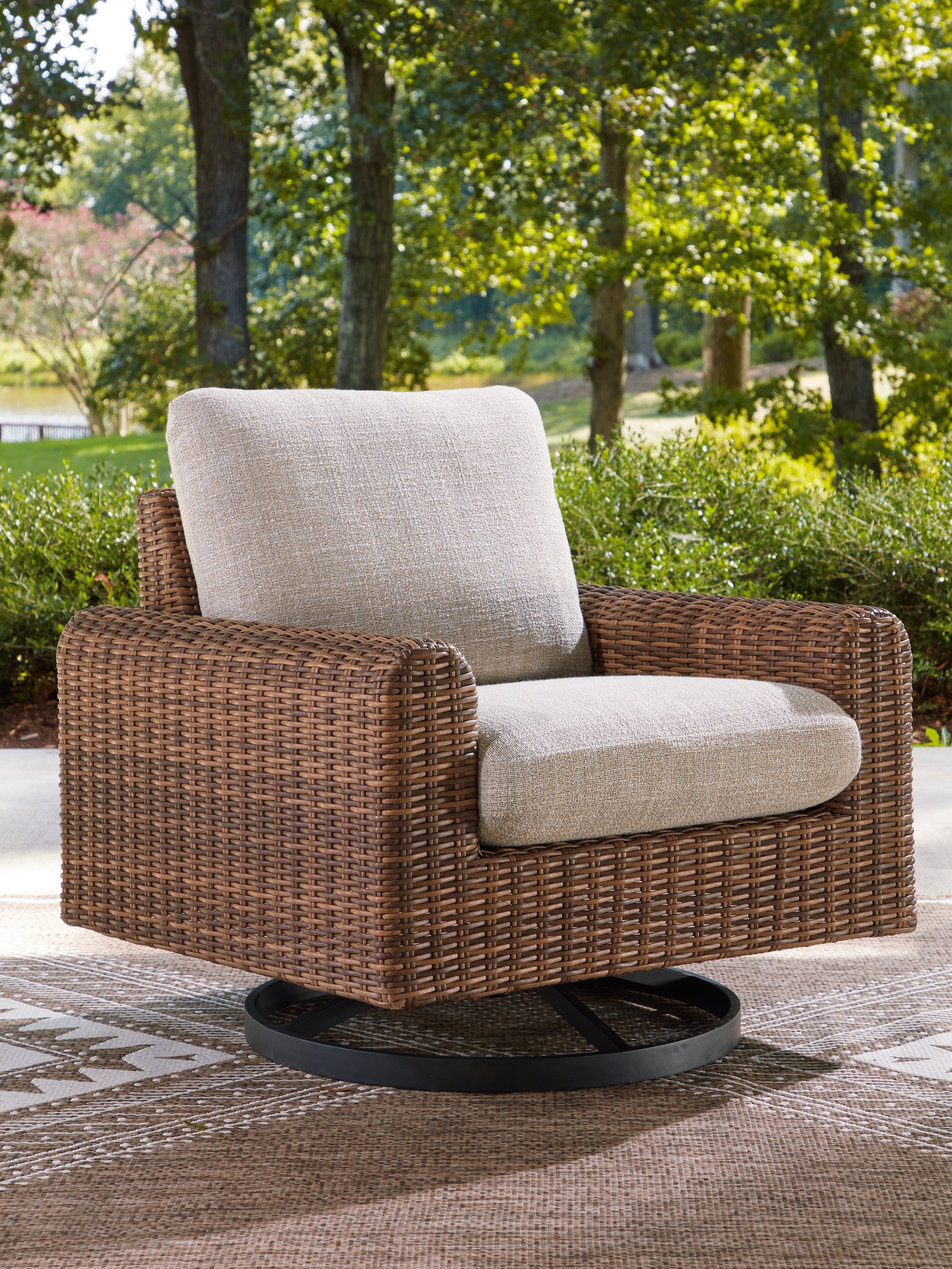 Elite Furniture Outlet - Ashley Furniture - Dolan Creek Outdoor - Swivel Lounge w/ Cushion / Gray/Brown - PCP610-821