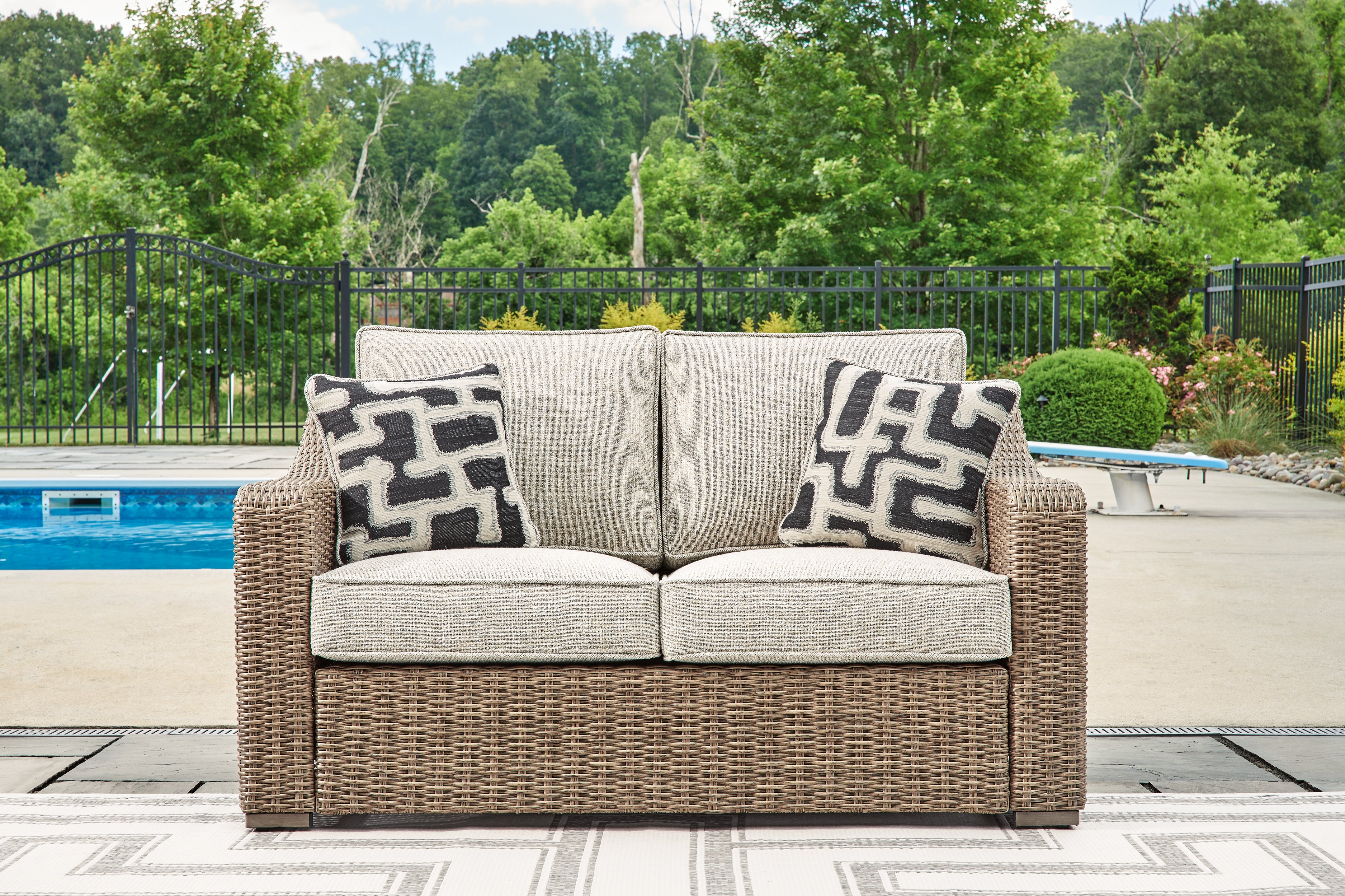 Elite Furniture Outlet - Ashley Furniture - Beachcroft Outdoor - Loveseat w/Cushion / Beige - P791-835