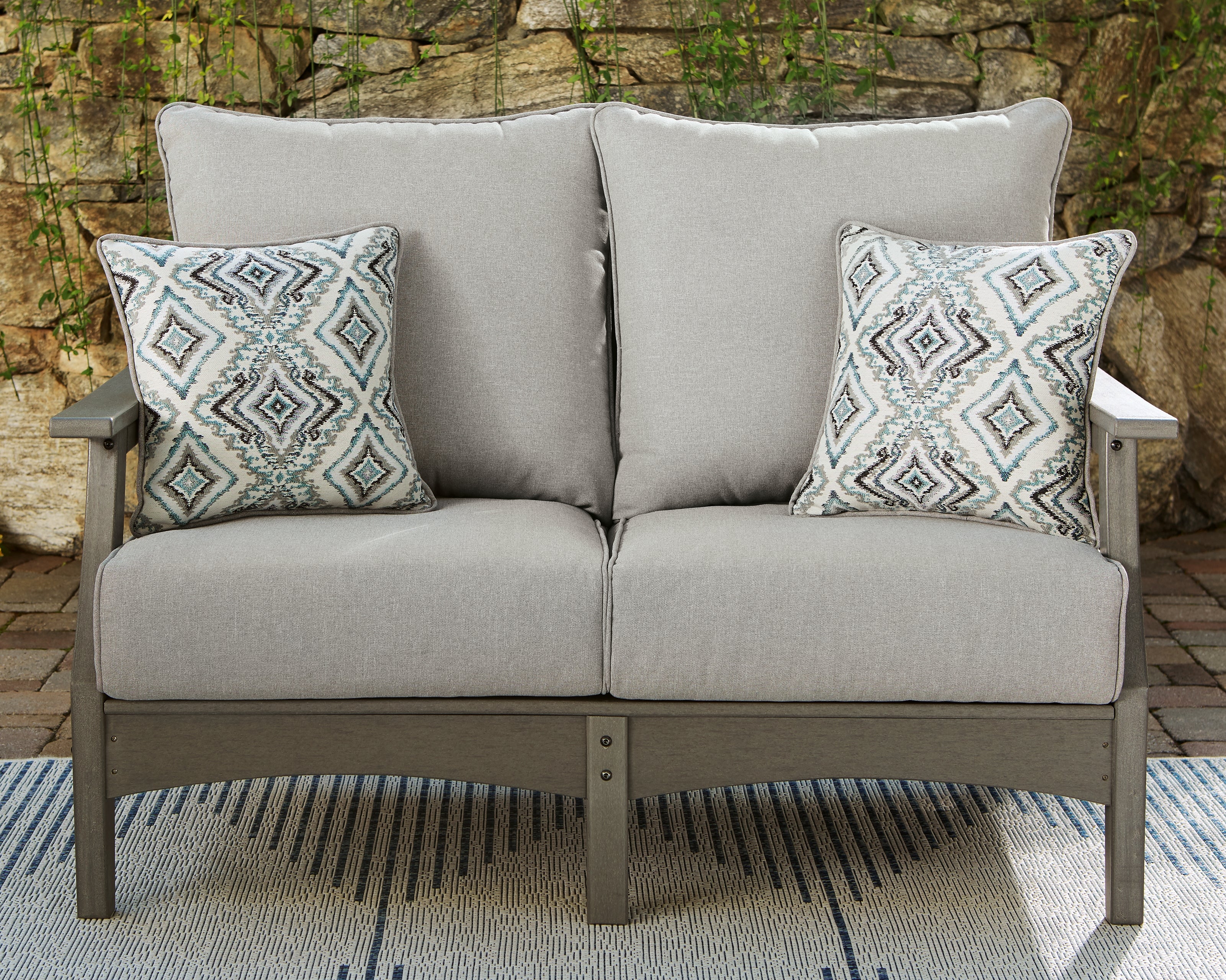 Elite Furniture Outlet - Ashley Furniture - Visola Outdoor - Loveseat w/Cushion / Gray - P802-835