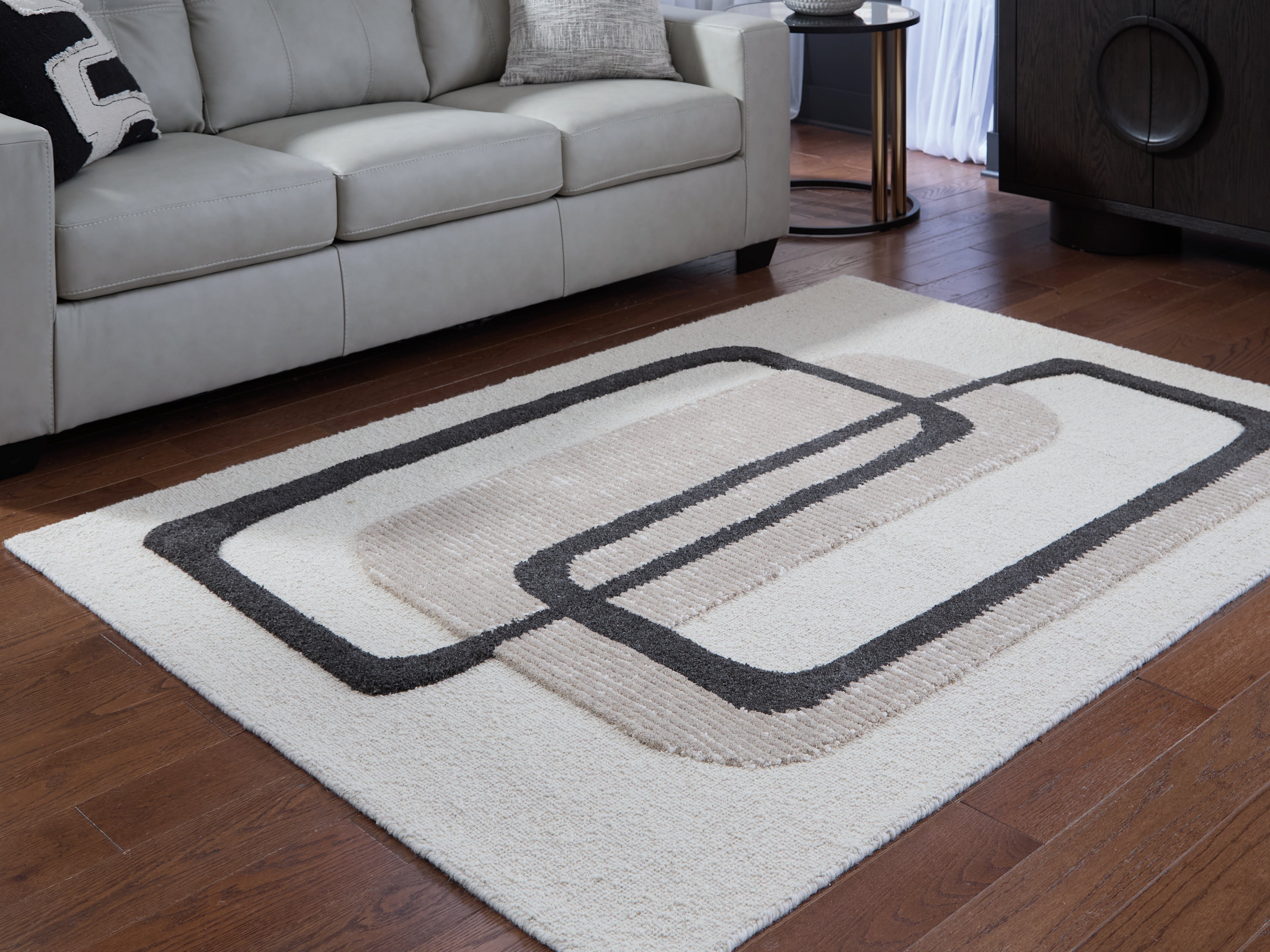 Elite Furniture Outlet - Ashley Furniture - Davismour Rug - 5' x 7' Area Rug / Ivory/Taupe/Charcoal - R407562