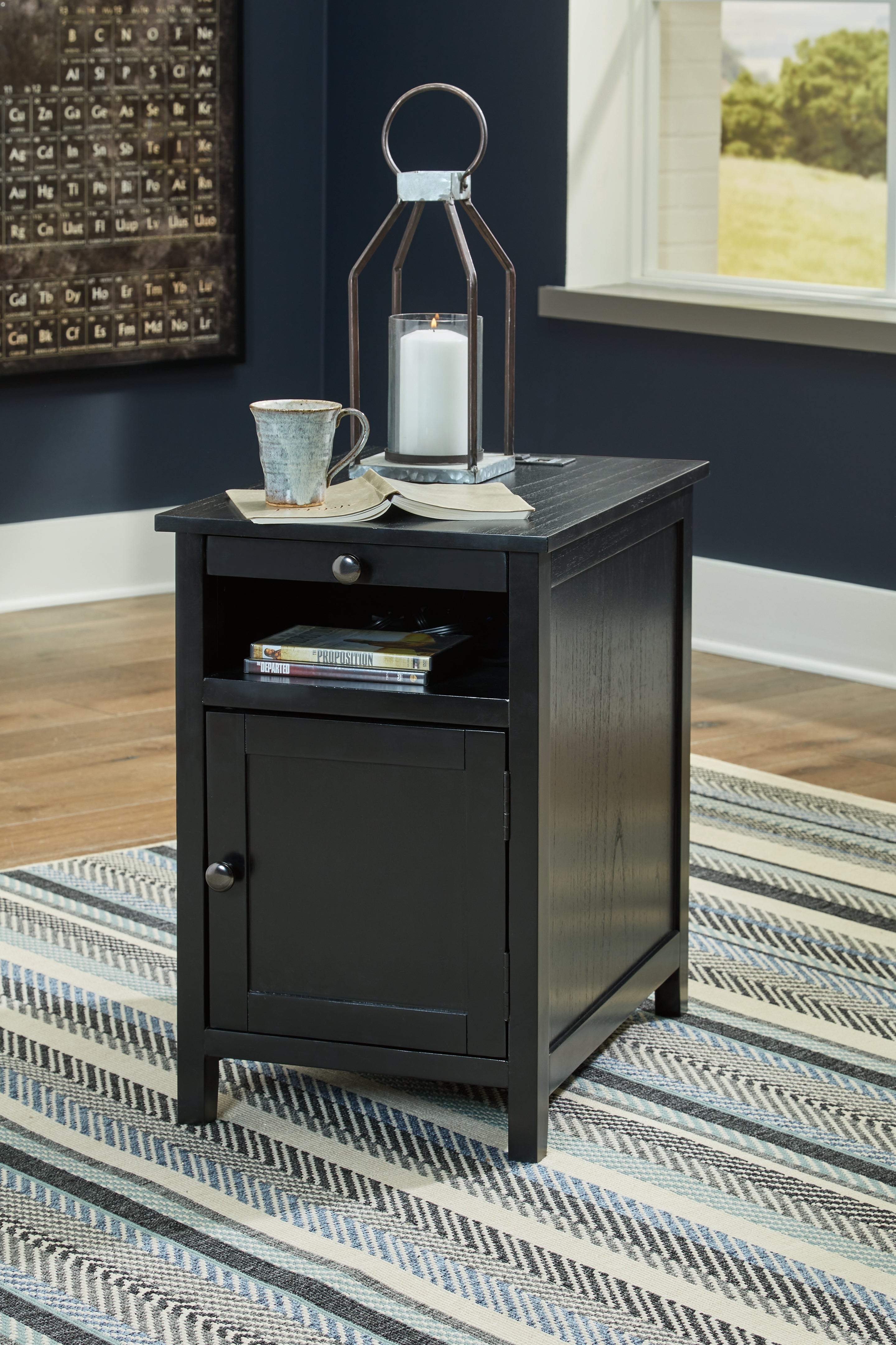 Elite Furniture Outlet - Ashley Furniture - Treytown Chairside End Table - Chair Side End Table / Black - T300-617