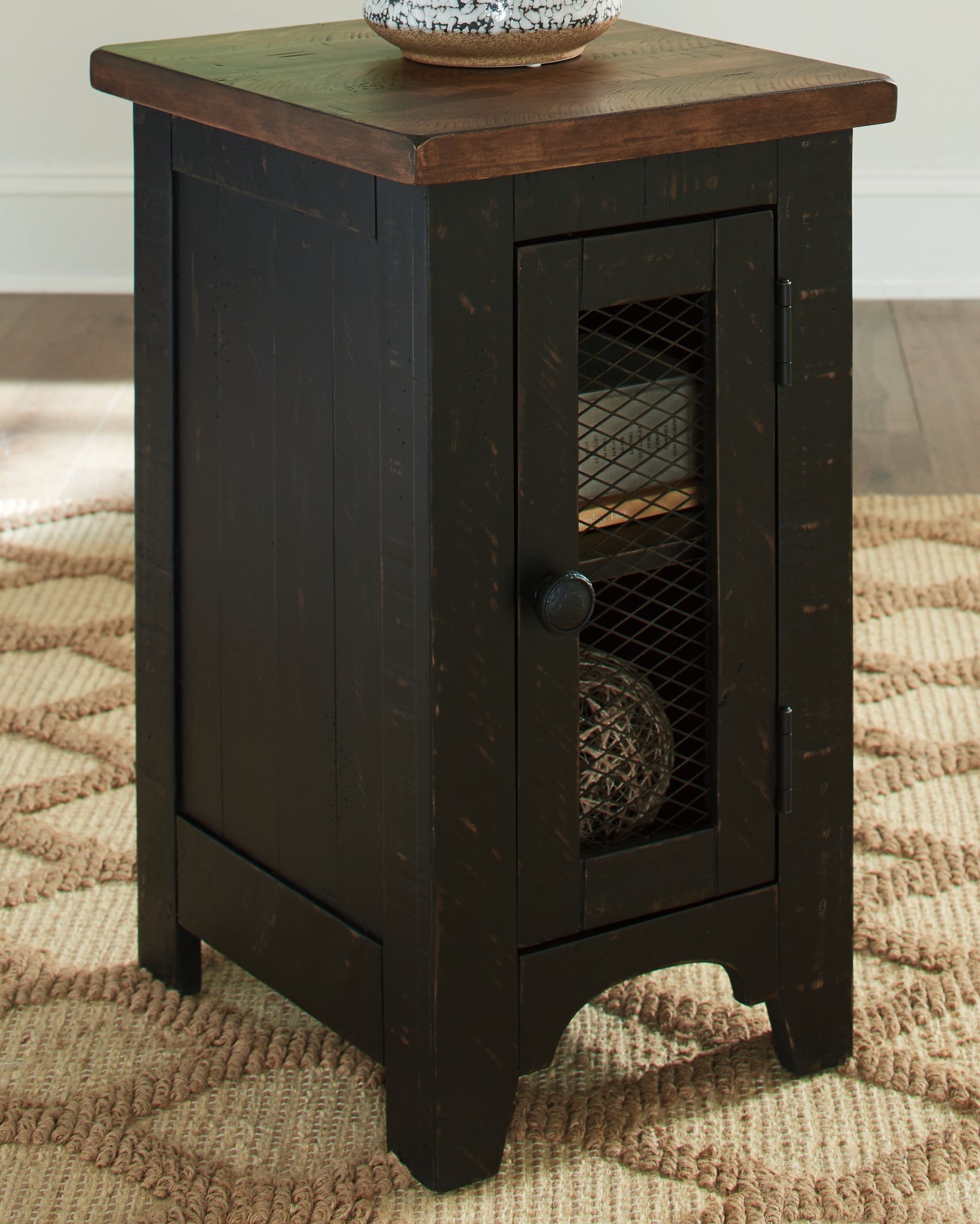 Elite Furniture Outlet - Ashley Furniture - Valebeck Chairside End Table - Chair Side End Table / Black/Brown - T468-7