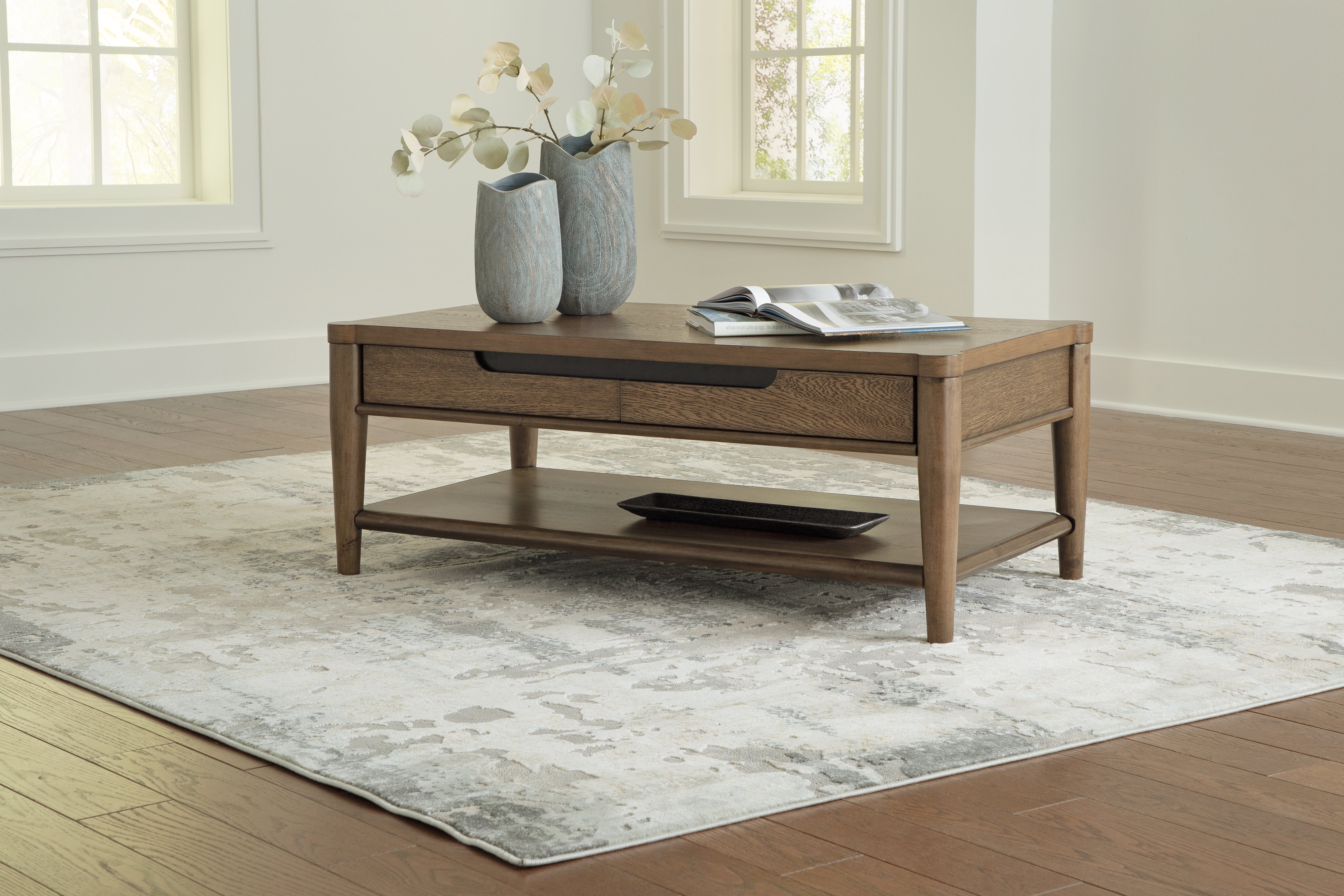 Elite Furniture Outlet - Ashley Furniture - Roanhowe Coffee Table - Rectangular Cocktail Table / Brown - T769-1